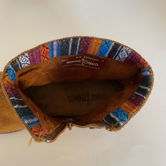 Minnetonka Dixson Brown Suede Bootie - Picture 5 of 9